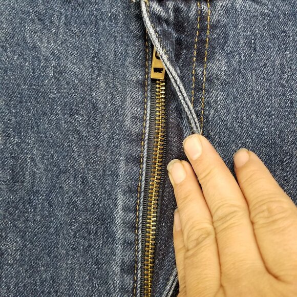 Levis Jeans Mens 48x30 Blue 550 Relaxed Fit Tapered Leg 100% Cotton Denim - Picture 3 of 13